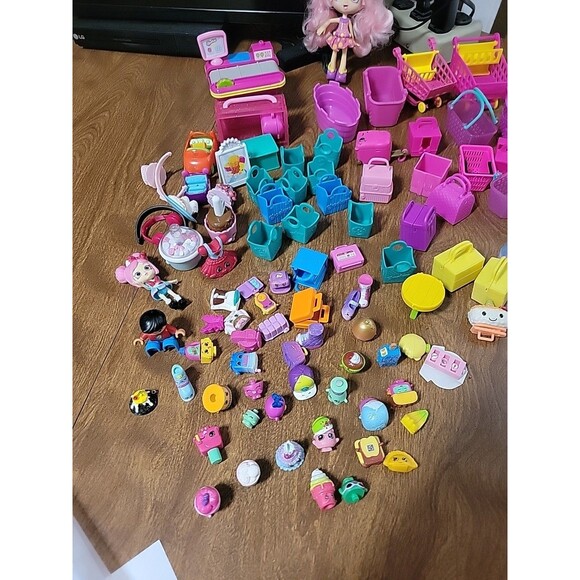 HUGE lot Shopkins Random Figures Basket Containers Mixed Seasons Dolls - Picture 2 of 16